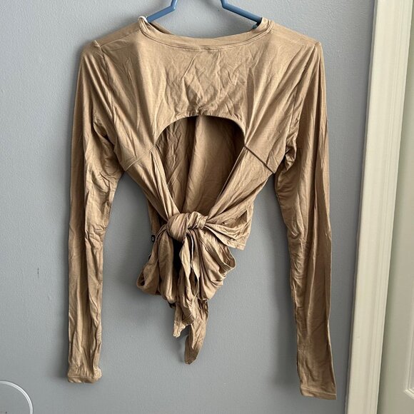 Popflex Bow Back Reversible Long Sleeve Top - Shiitake - Picture 3 of 5